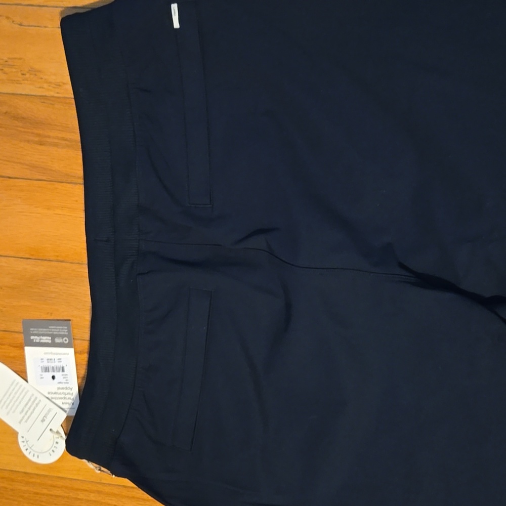 NWT Men's Vuori "Meta Jogger". Color Ink. Elastic Waist Large with a 30" Inseam. - Picture 11 of 16